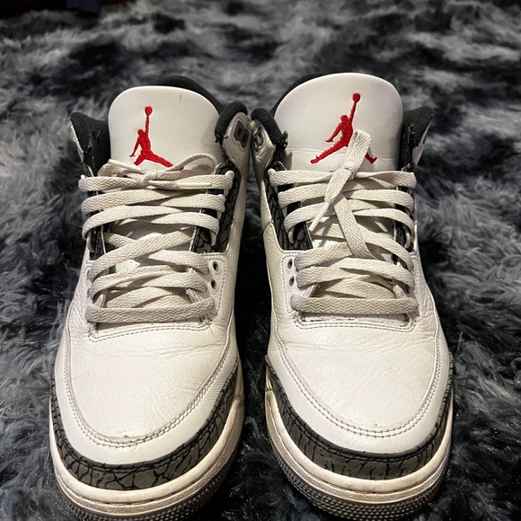 Air Jordan 3 Retro Sneakers - Picture 6 of 8